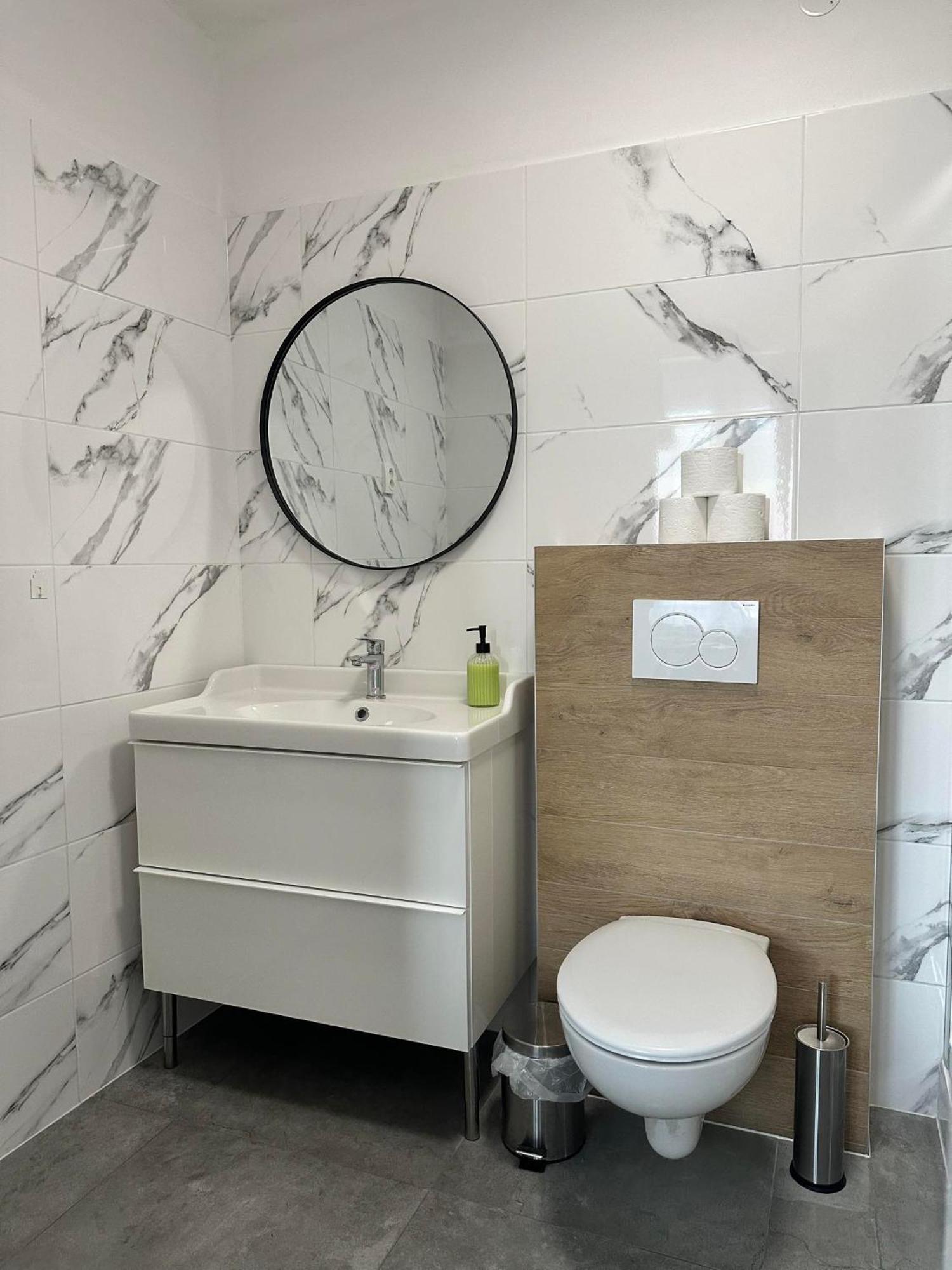Apartmany Berlin - Rokytnice Nad Jizerou Exteriör bild